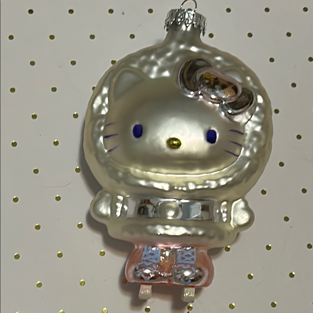 Hello Kitty ice skating Ornament